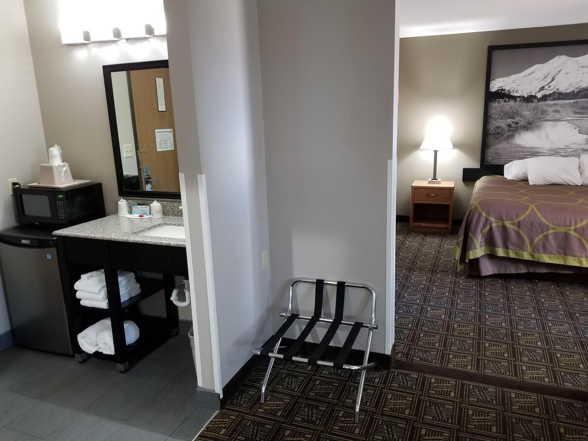 Super 8 By Wyndham Fort Collins Dış mekan fotoğraf